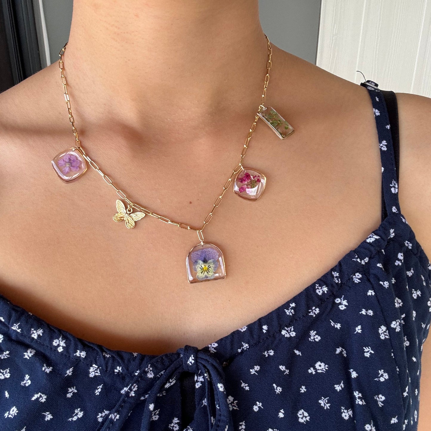 Nature themed wild flower Necklace