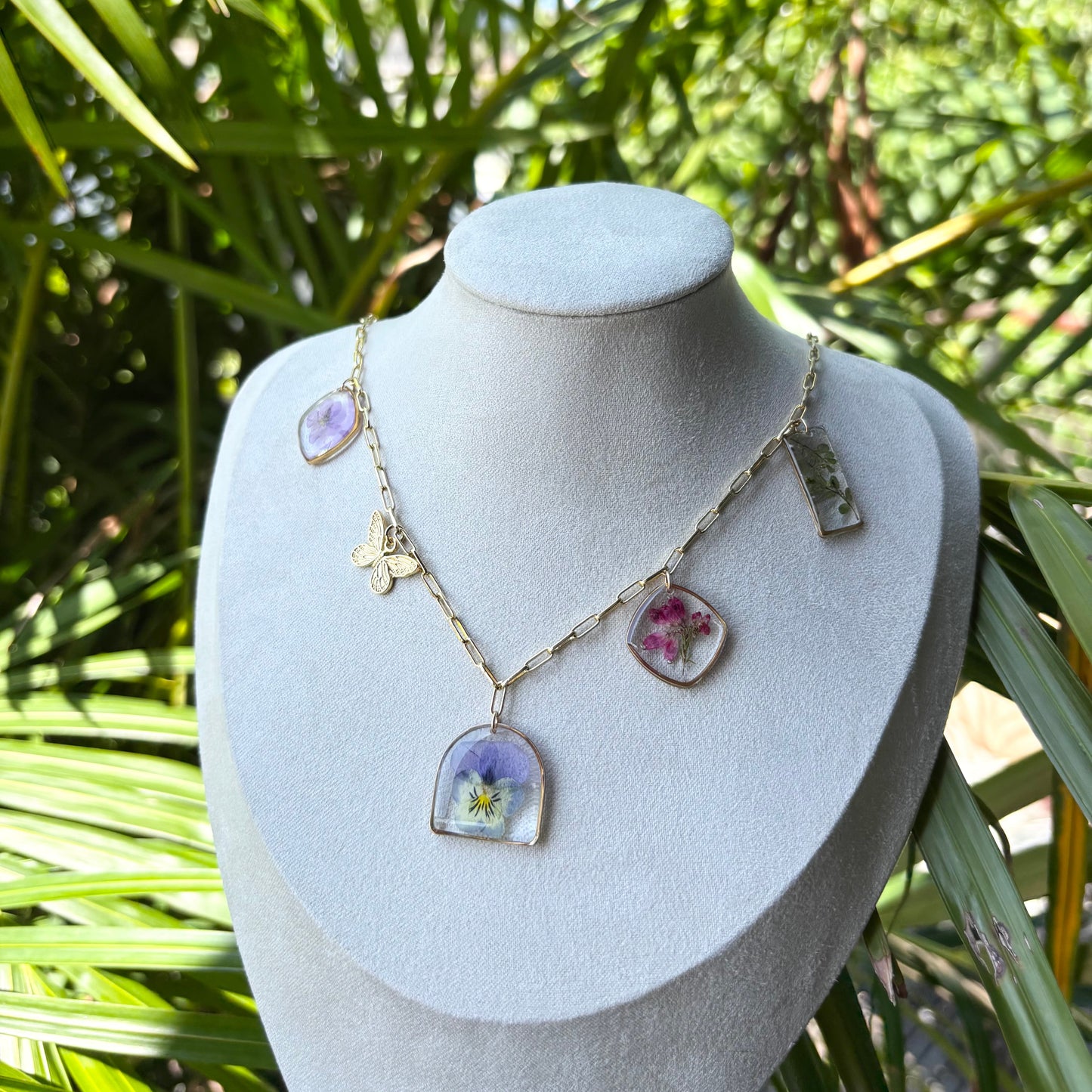 Nature themed wild flower Necklace