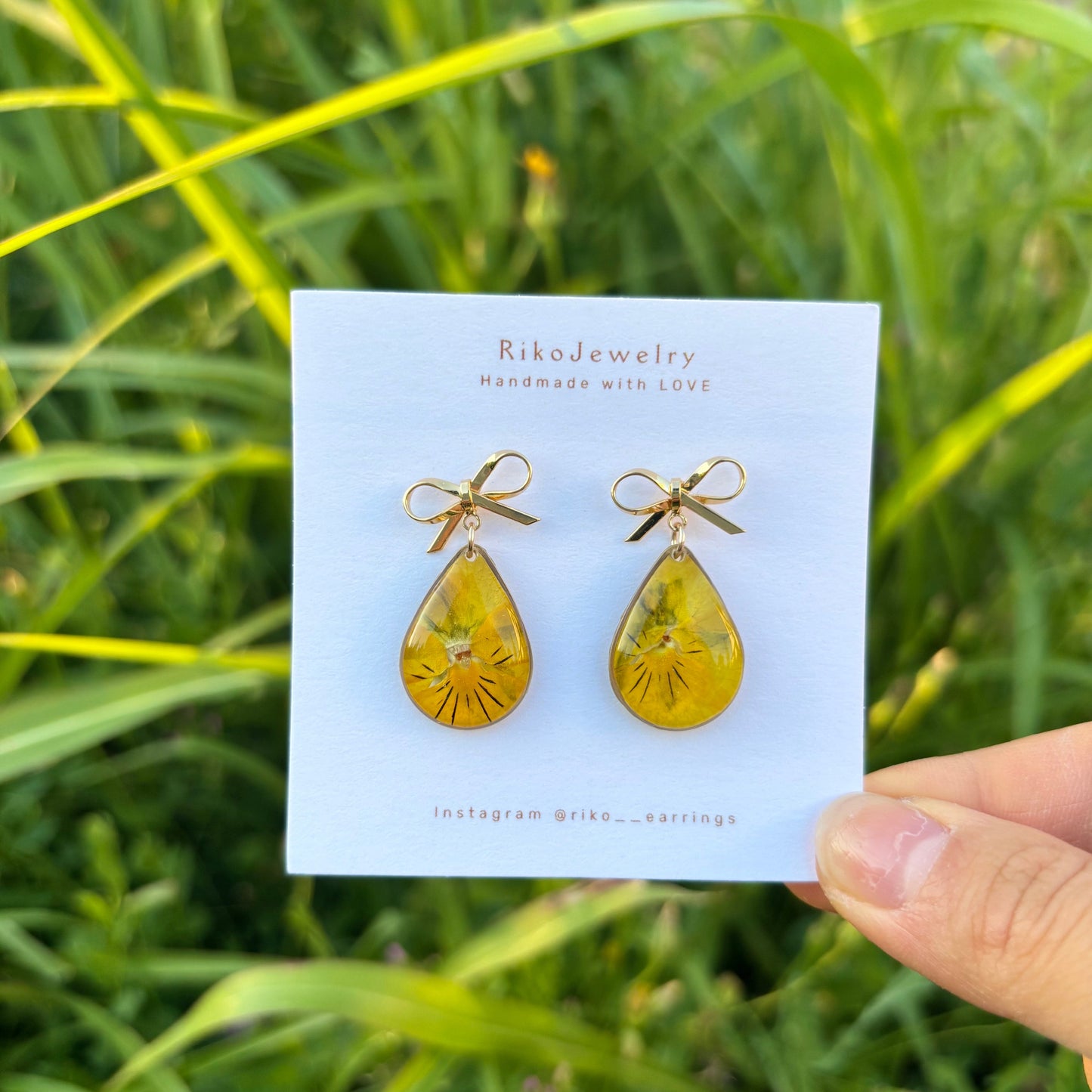 Ribbon yellow pansy earrings