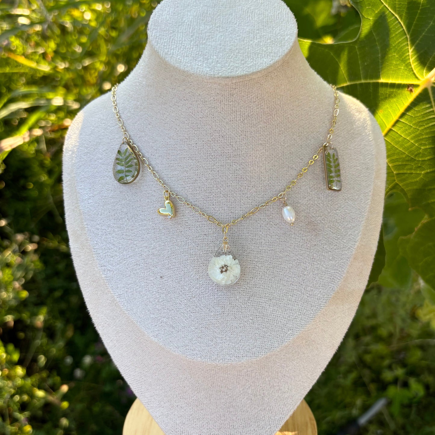 Pearl flower garden Charms necklace