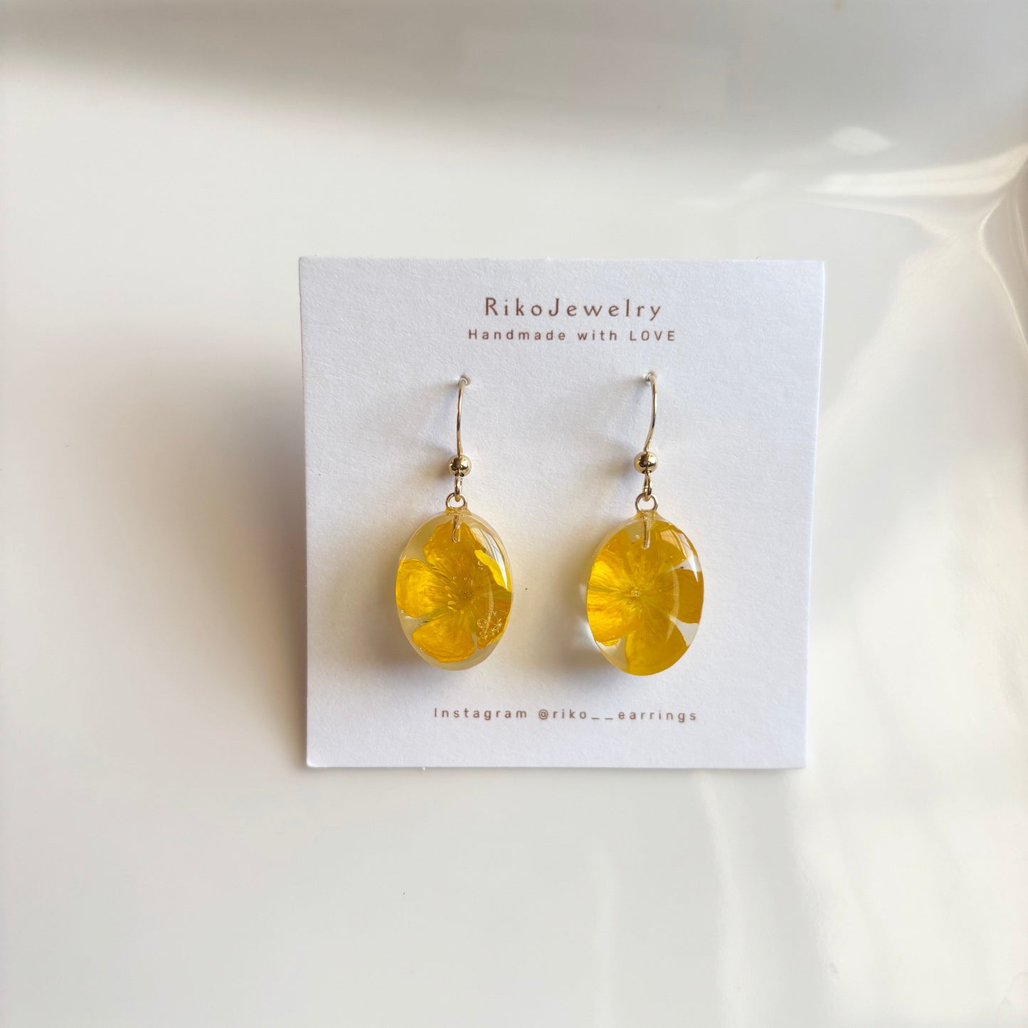 Bulbous buttercup round shaped Earrings