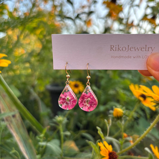 Paul's Scarlet mini teardrop shaped earrings