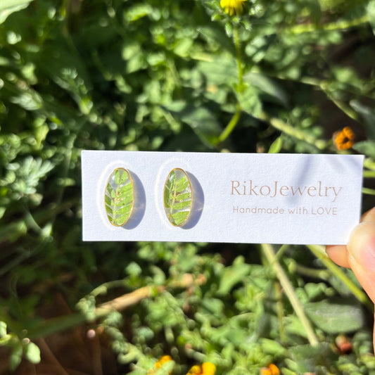 Mini green leaf stud earrings