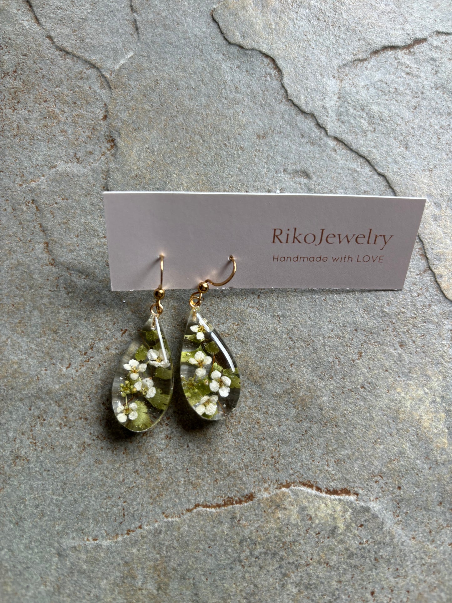 White Alyssum's small garden earrings