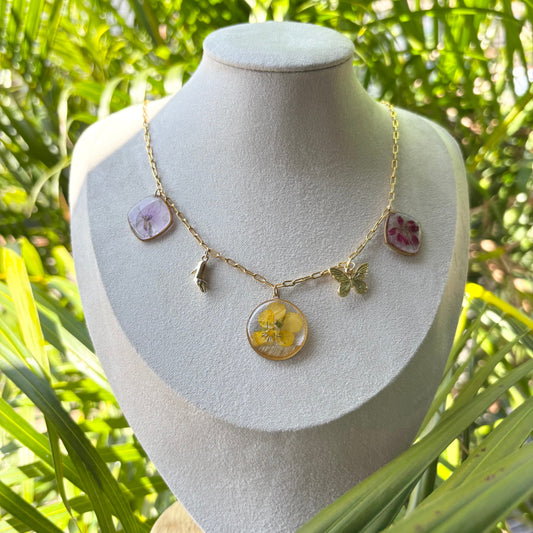 Cute flower garden themed Necklace