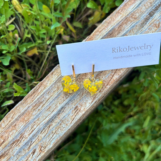 Helipterum Humboldt flowers mini heart Earrings