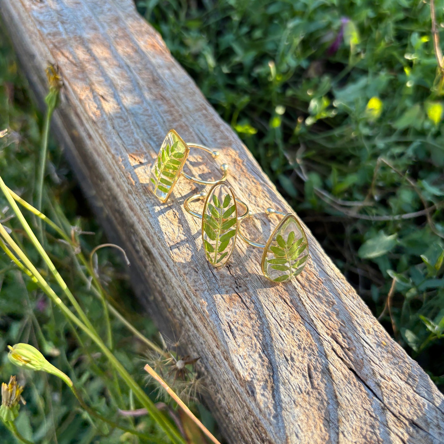 Pressed green leaf Ring