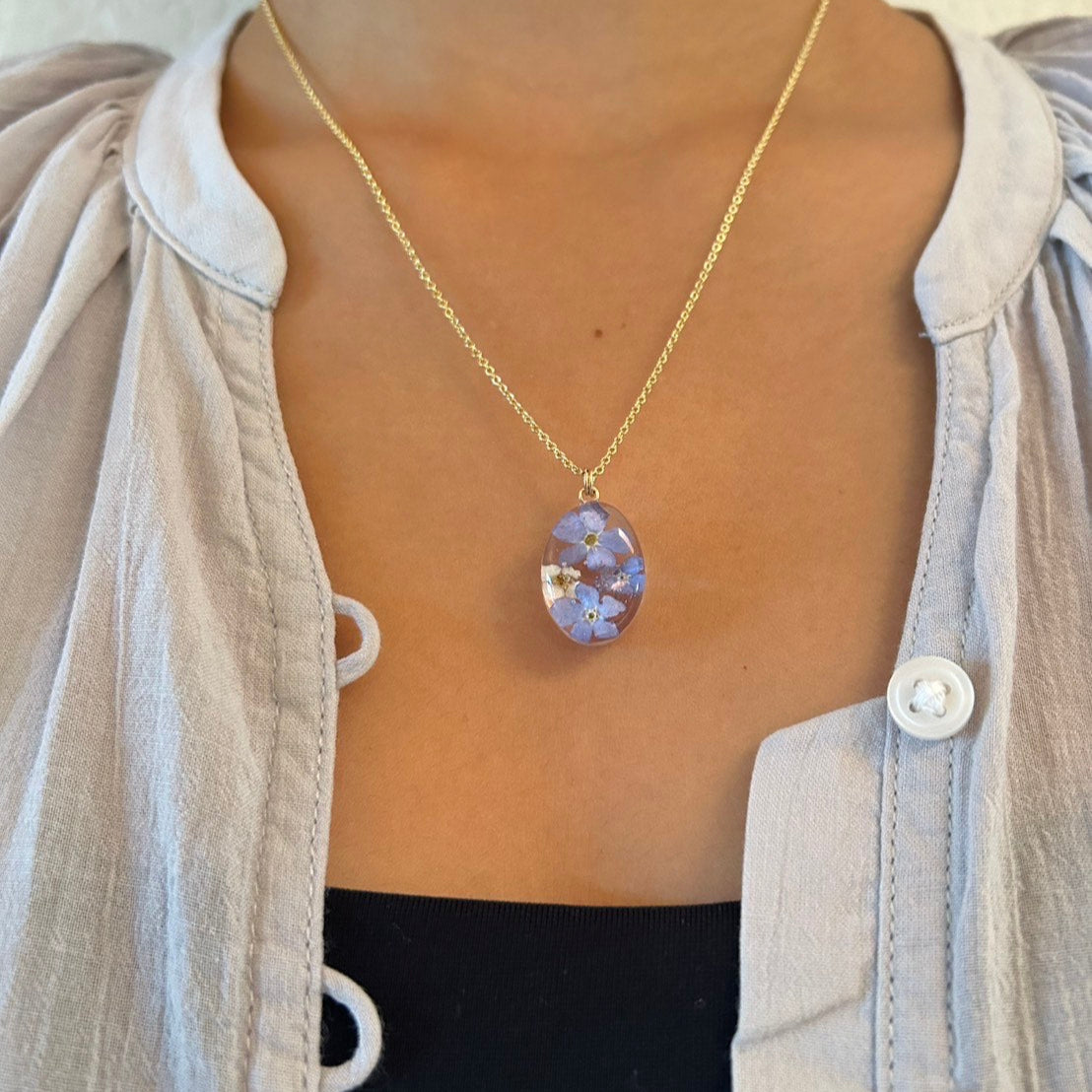 Forget me nots and white alyssum flowers necklace