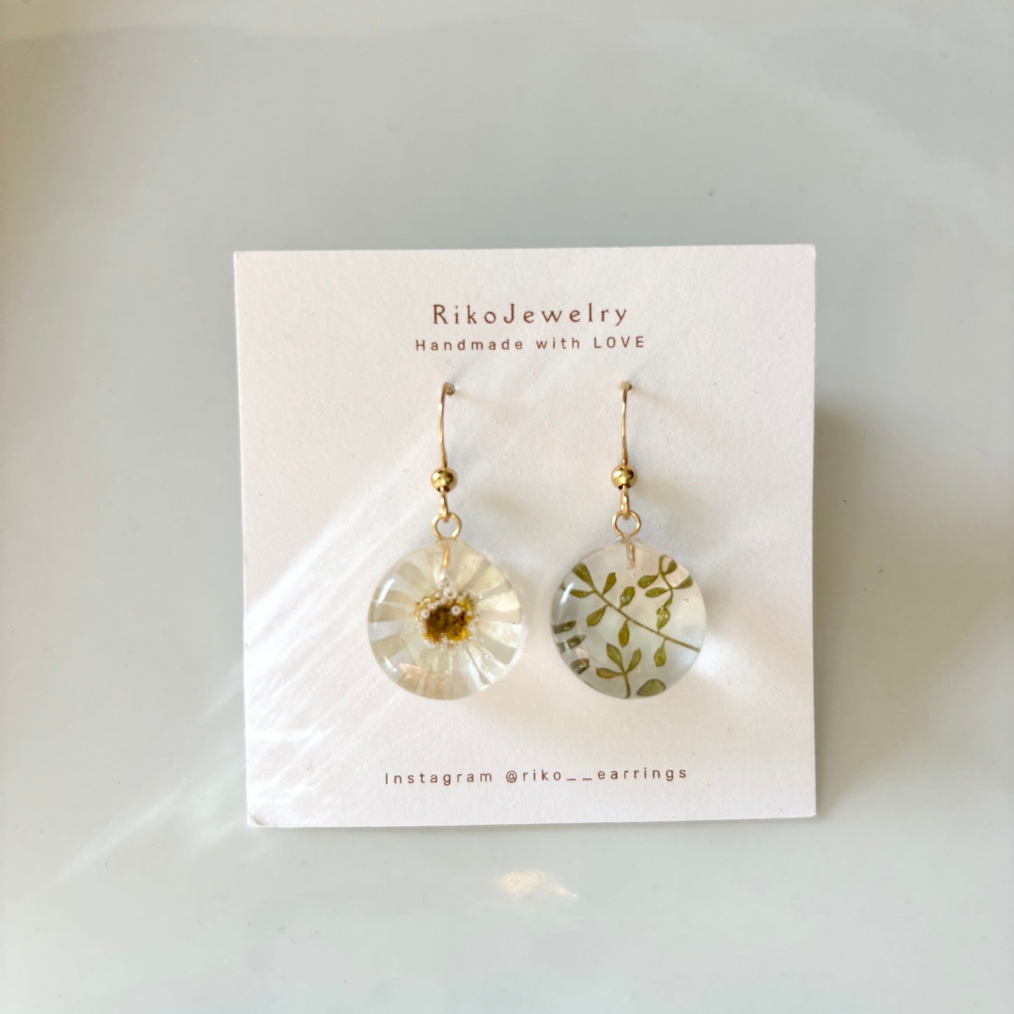 Chamomile and tiny leaf earrings