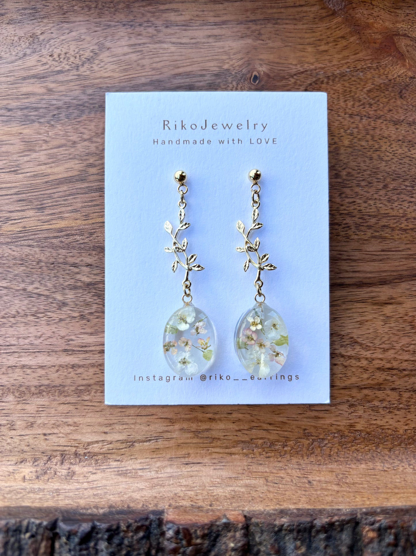 Alyssums and gold charm earrings